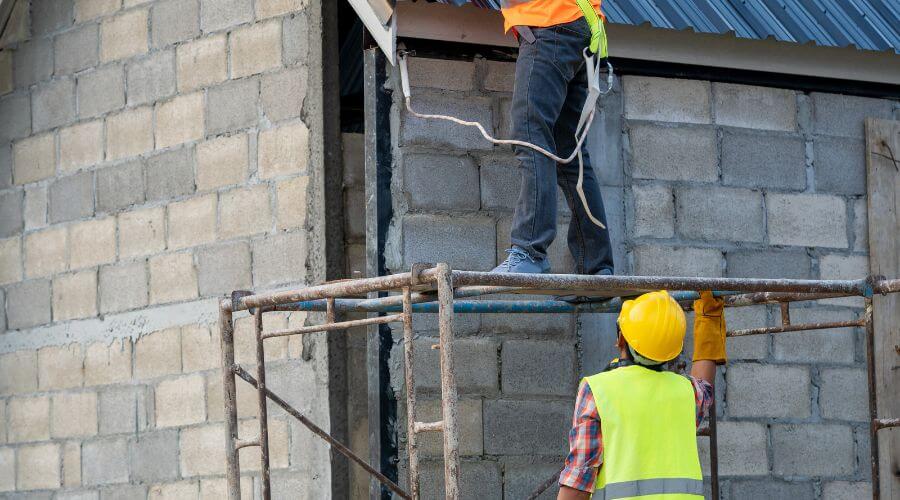 Expert Emergency Roof Repairs services in Udall, KS